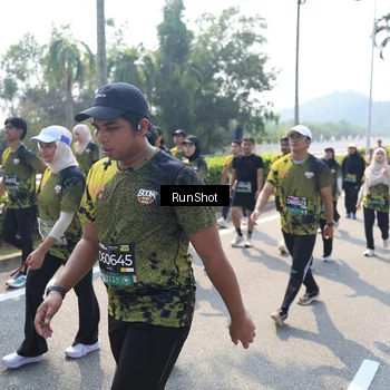 Runner Photo 6940290