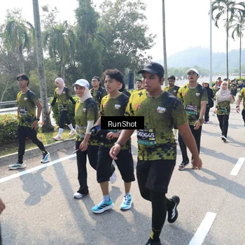Runner Photo 6940292