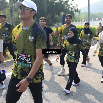 Runner Photo 6940305