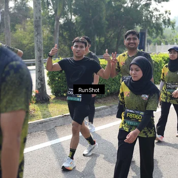 Runner Photo 6940308