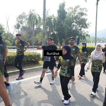Runner Photo 6940311