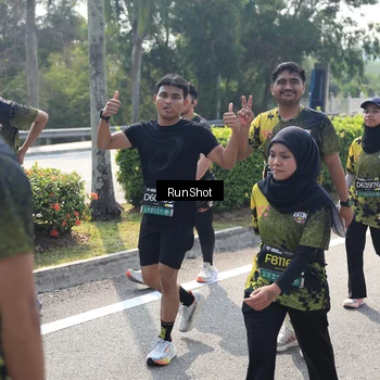 Runner Photo 6940312