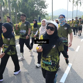 Runner Photo 6940313