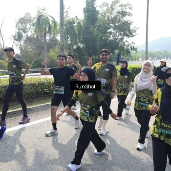 Runner Photo 6940314