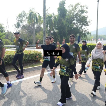 Runner Photo 6940315