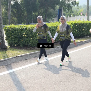 Runner Photo 6940346