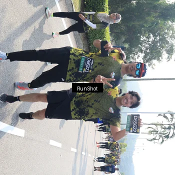 Runner Photo 6940361