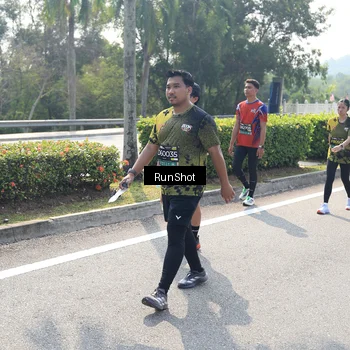 Runner Photo 6940373