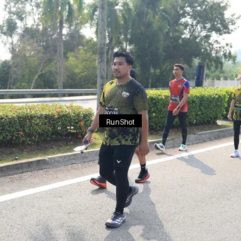 Runner Photo 6940376