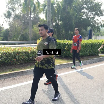 Runner Photo 6940378