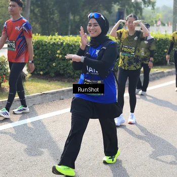 Runner Photo 6940388