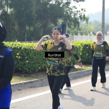 Runner Photo 6940394