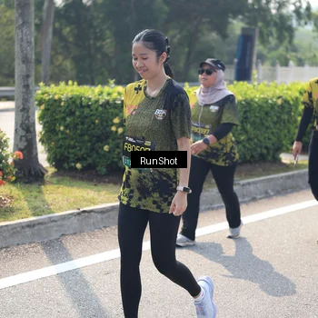Runner Photo 6940397