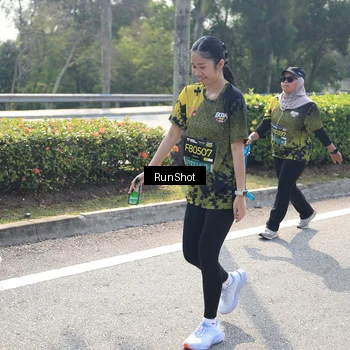 Runner Photo 6940401