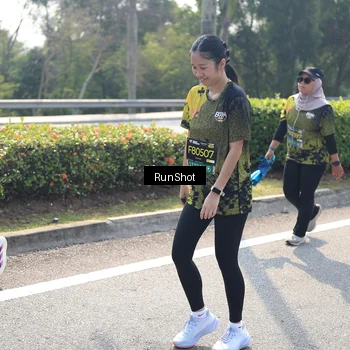 Runner Photo 6940403
