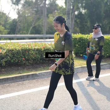 Runner Photo 6940404