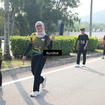 Runner Photo 6940414