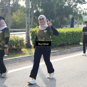 Runner Photo 6940415