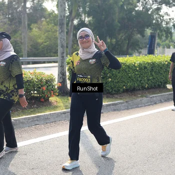 Runner Photo 6940416