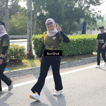 Runner Photo 6940417