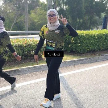 Runner Photo 6940418