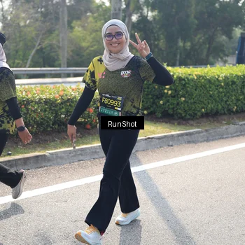 Runner Photo 6940419