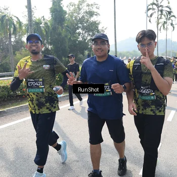 Runner Photo 6940423