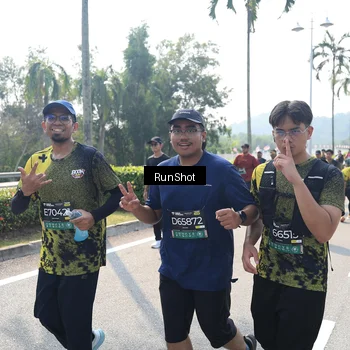 Runner Photo 6940425