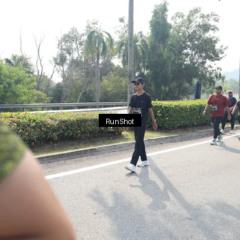 Runner Photo 6940433