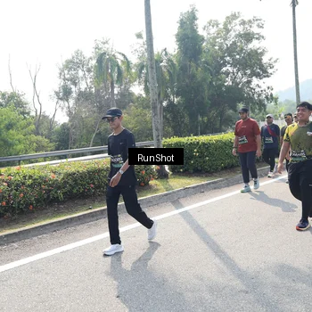 Runner Photo 6940438