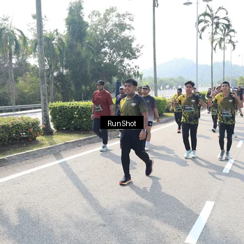 Runner Photo 6940439