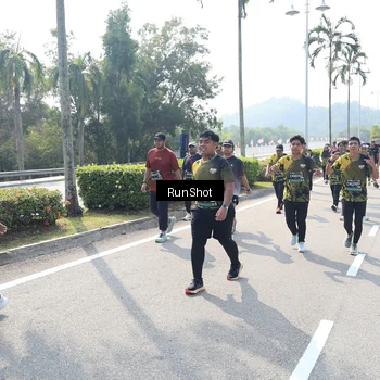 Runner Photo 6940440