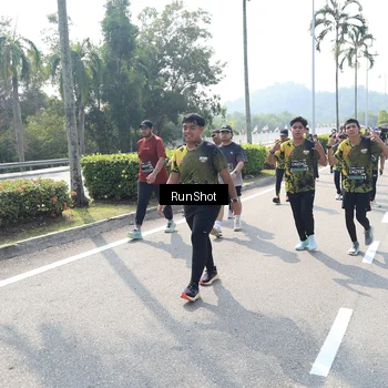 Runner Photo 6940441