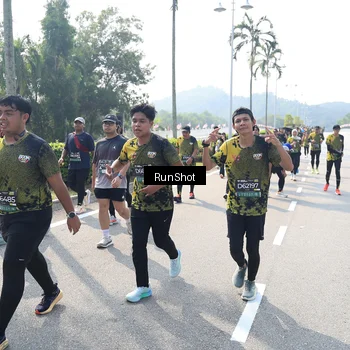 Runner Photo 6940445