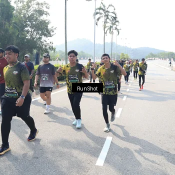 Runner Photo 6940446