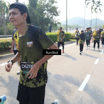 Runner Photo 6940456