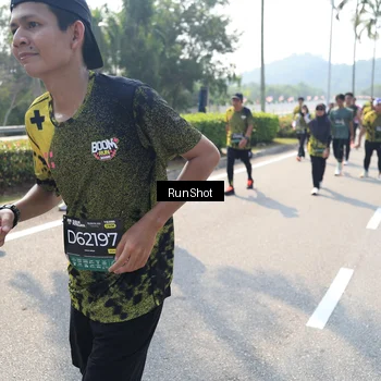 Runner Photo 6940458