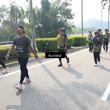 Runner Photo 6940469