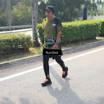 Runner Photo 6940475