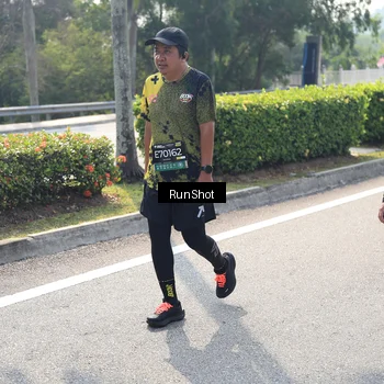 Runner Photo 6940478