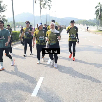 Runner Photo 6940486