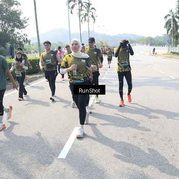 Runner Photo 6940490