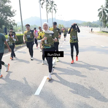 Runner Photo 6940491
