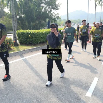 Runner Photo 6940504