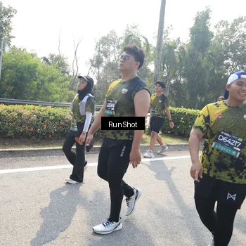 Runner Photo 6940524