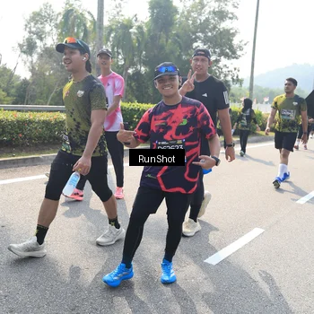 Runner Photo 6940536