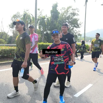 Runner Photo 6940540