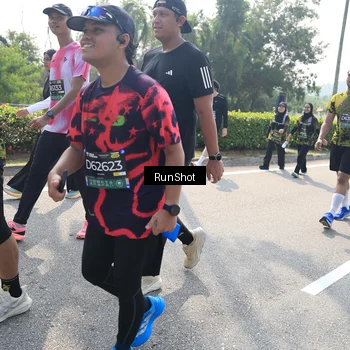 Runner Photo 6940541