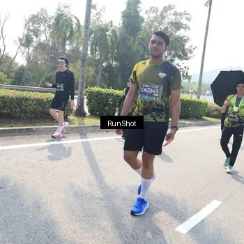 Runner Photo 6940546