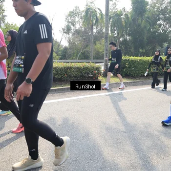 Runner Photo 6940552